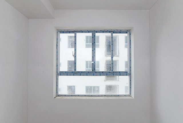 Lắp đặt cửa sổ phòng ngủ căn hộ tầng 5 - 8 block B