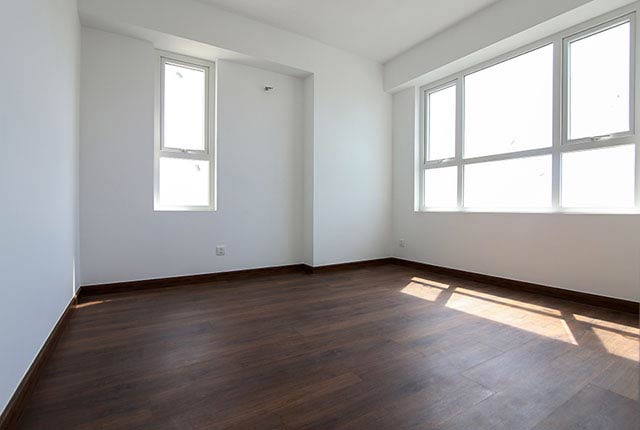 Lát sàn gỗ phòng ngủ căn hộ tầng 7 - 17 block Southern
