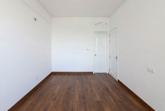 Lát sàn gỗ phòng ngủ căn hộ tầng 7 - 17 block Central
